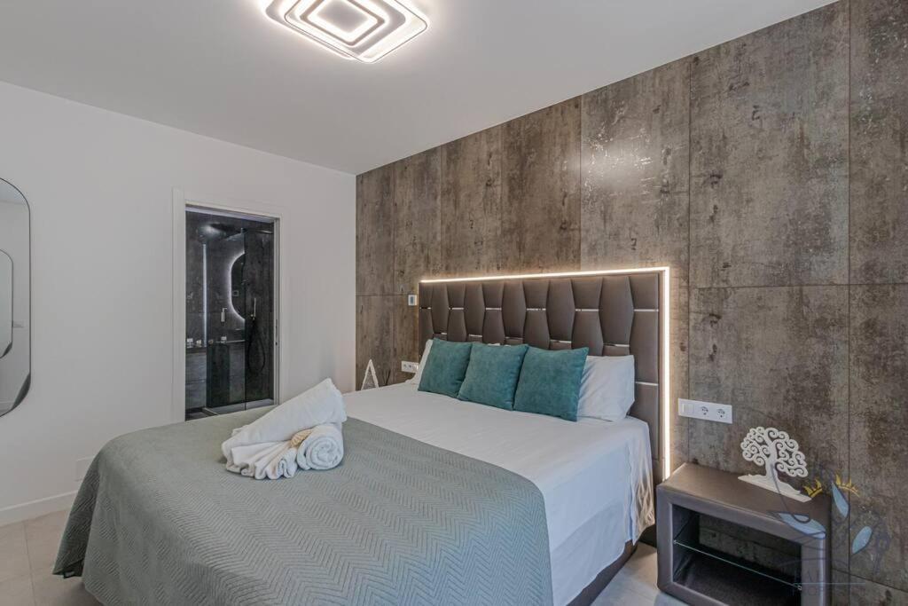 Puerto Marina Luxury 2Bdr Apartment With Sea View Benalmádena Exteriör bild